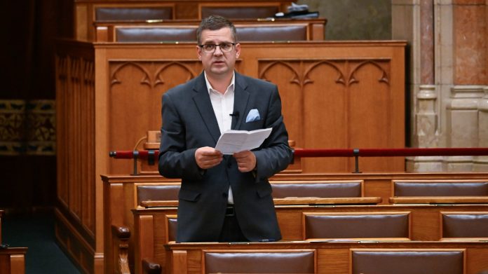 sesztak miklos