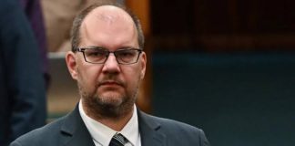 Hivatalba lépett az NMHH elnöke